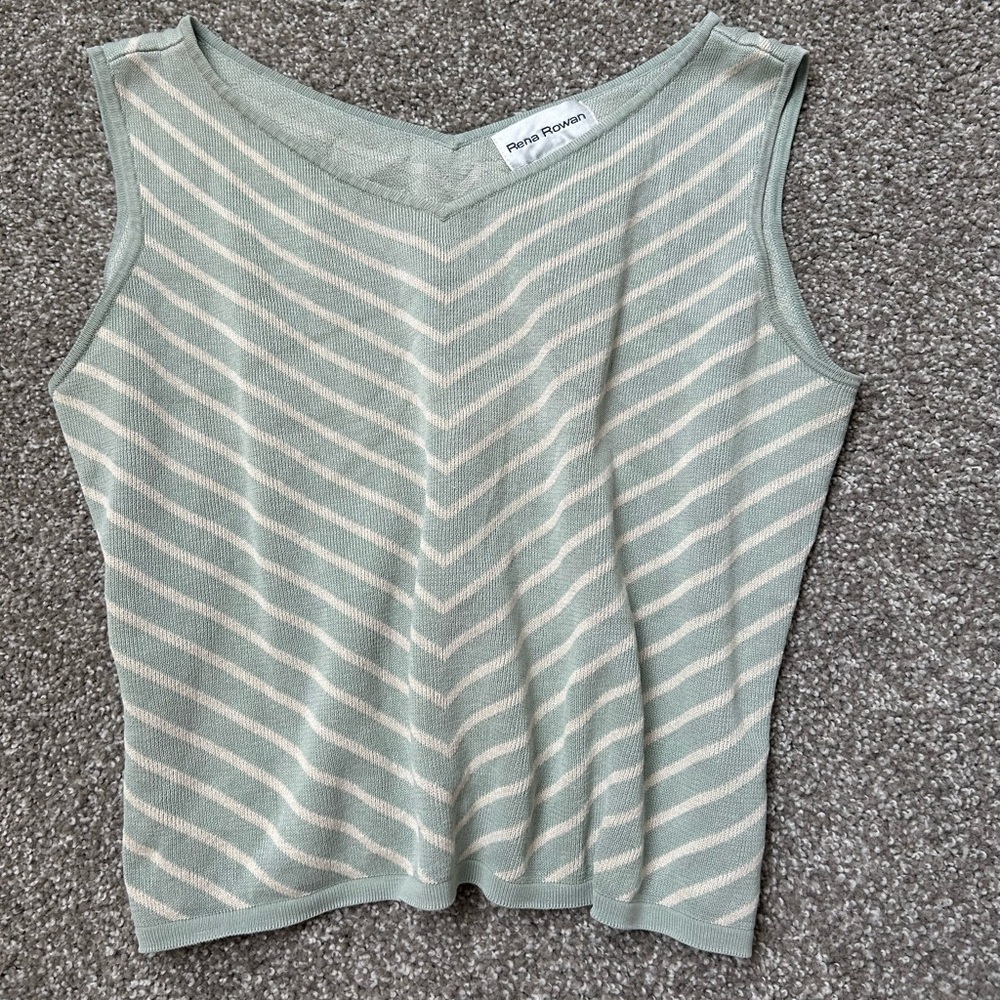 Rena Rowan vest